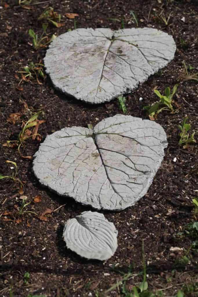 leaf shaped stepping stones in the garden