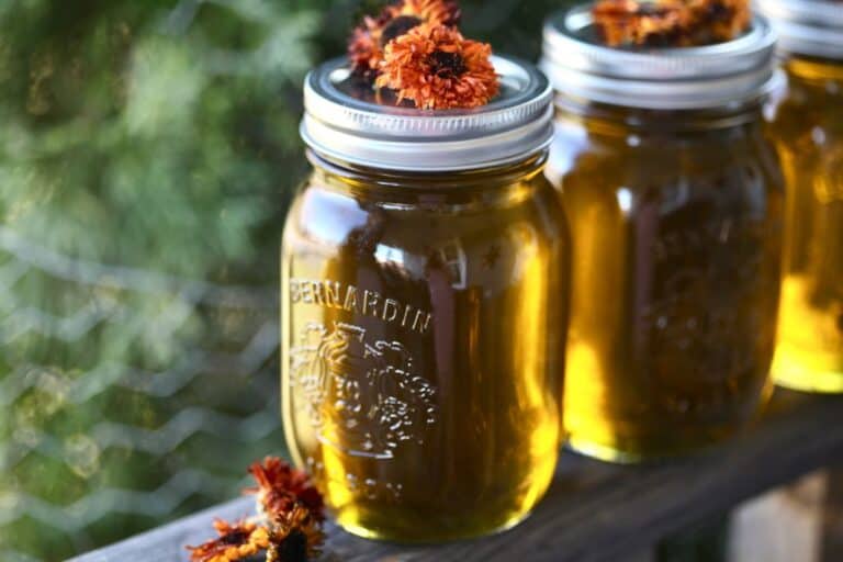 How To Make Calendula Oil | Farmhouse & Blooms